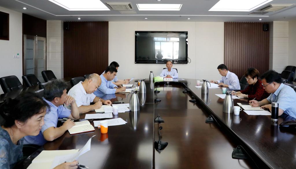 学校安全隐患排查整治安排部署会现场。